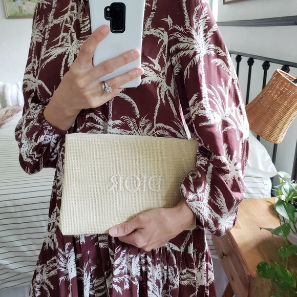 Dior Handbags - 🌴 Woven Dior Beauty Clutch Bag 10 X 7 New! 🌴